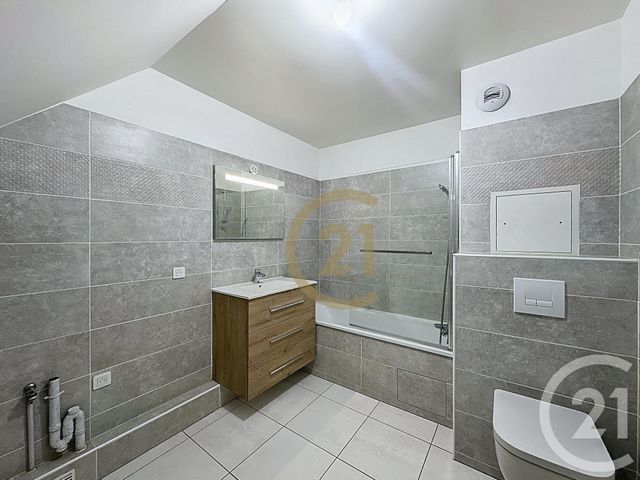 Appartement Duplex &agrave; louer - 3 pi&egrave;ces - 81,88 m2 - Versailles - 78 - ILE-DE-FRANCE