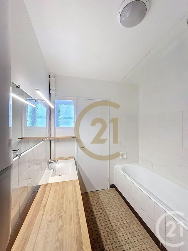 Appartement F5 &agrave; louer - 5 pi&egrave;ces - 111,90 m2 - Versailles - 78 - ILE-DE-FRANCE