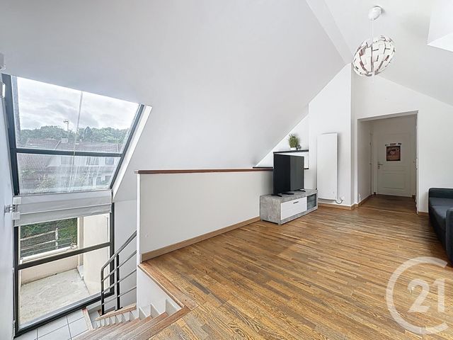 Maison &agrave; louer - 7 pi&egrave;ces - 171,66 m2 - Jouy En Josas - 78 - ILE-DE-FRANCE