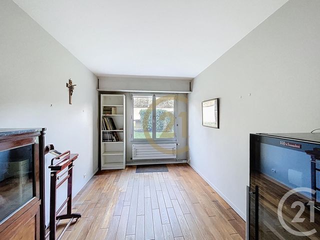 Appartement F5 &agrave; vendre - 5 pi&egrave;ces - 110,78 m2 - Le Chesnay - 78 - ILE-DE-FRANCE