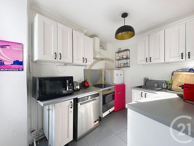 Appartement F3 &agrave; louer - 3 pi&egrave;ces - 60,68 m2 - Versailles - 78 - ILE-DE-FRANCE