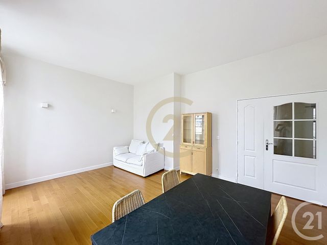 Appartement F3 &agrave; louer - 3 pi&egrave;ces - 67,73 m2 - Versailles - 78 - ILE-DE-FRANCE