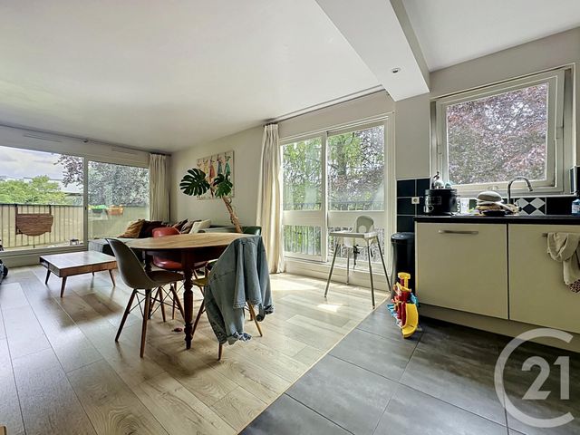Appartement F3 &agrave; vendre - 3 pi&egrave;ces - 64,86 m2 - Le Chesnay - 78 - ILE-DE-FRANCE