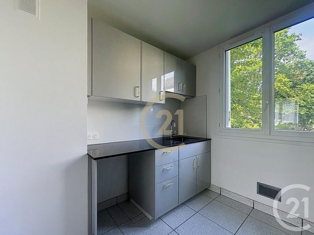 Appartement F3 &agrave; louer - 3 pi&egrave;ces - 62,50 m2 - Versailles - 78 - ILE-DE-FRANCE