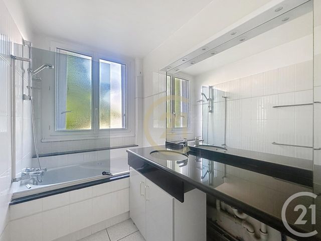 Appartement F3 &agrave; louer - 3 pi&egrave;ces - 62,50 m2 - Versailles - 78 - ILE-DE-FRANCE