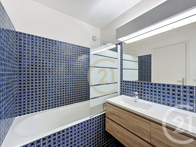 Appartement &agrave; louer - 6 pi&egrave;ces - 117,27 m2 - Versailles - 78 - ILE-DE-FRANCE