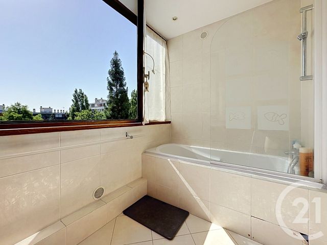 Appartement T5 &agrave; vendre - 6 pi&egrave;ces - 122,16 m2 - Fontenay Le Fleury - 78 - ILE-DE-FRANCE