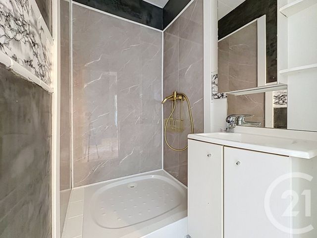 Appartement T5 &agrave; louer - 6 pi&egrave;ces - 122,16 m2 - Fontenay Le Fleury - 78 - ILE-DE-FRANCE
