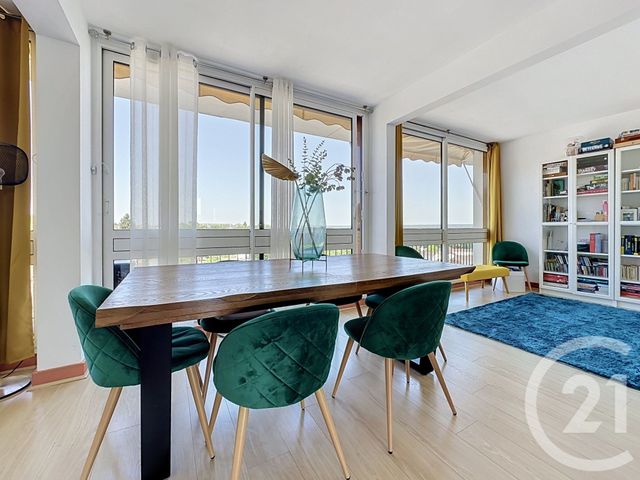 Appartement T5 &agrave; louer - 6 pi&egrave;ces - 122,16 m2 - Fontenay Le Fleury - 78 - ILE-DE-FRANCE