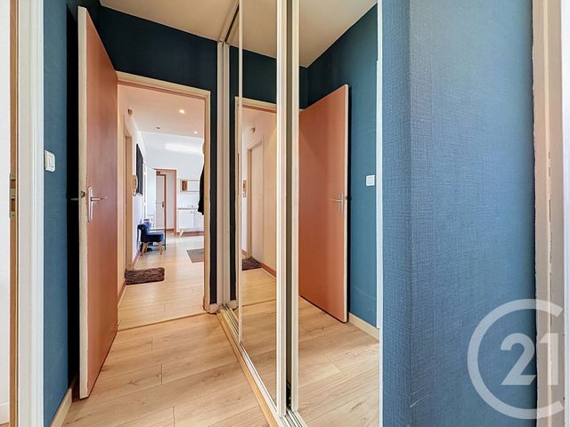Appartement T5 &agrave; louer - 6 pi&egrave;ces - 122,16 m2 - Fontenay Le Fleury - 78 - ILE-DE-FRANCE