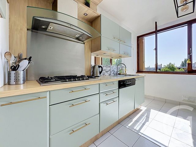 Appartement T5 &agrave; louer - 6 pi&egrave;ces - 122,16 m2 - Fontenay Le Fleury - 78 - ILE-DE-FRANCE