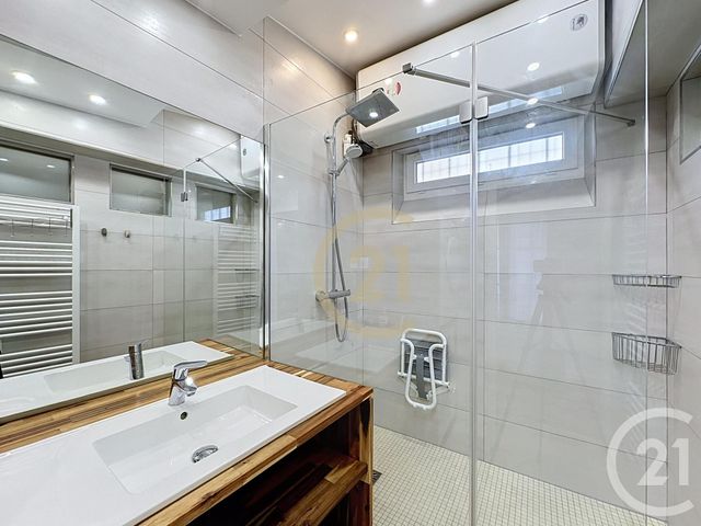 Appartement F2 &agrave; louer - 2 pi&egrave;ces - 36,18 m2 - Versailles - 78 - ILE-DE-FRANCE