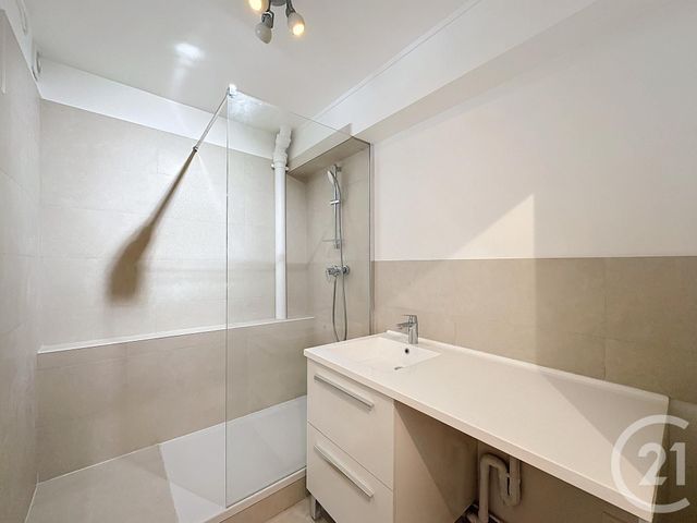 Appartement F2 &agrave; louer - 2 pi&egrave;ces - 53,82 m2 - Versailles - 78 - ILE-DE-FRANCE