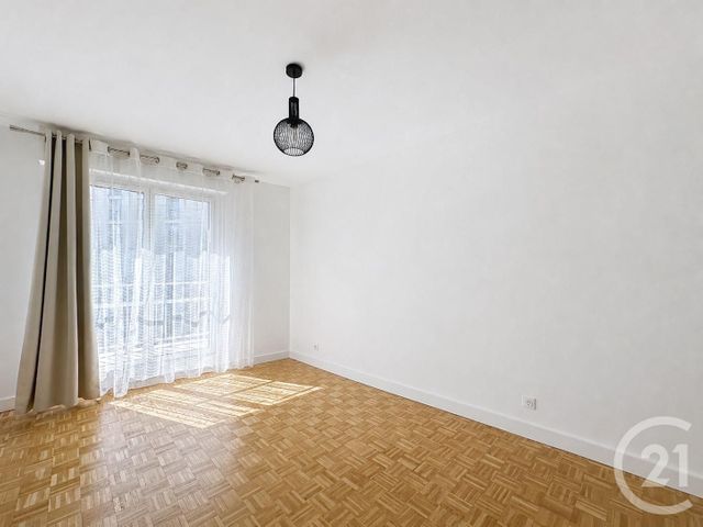 Appartement F3 &agrave; louer - 3 pi&egrave;ces - 78,91 m2 - Versailles - 78 - ILE-DE-FRANCE