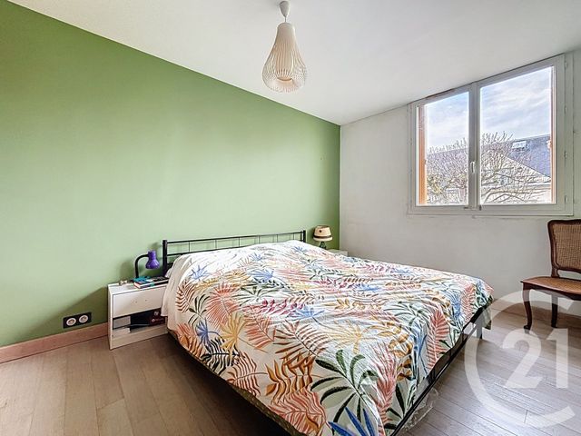 Appartement F5 &agrave; louer - 5 pi&egrave;ces - 81,28 m2 - Versailles - 78 - ILE-DE-FRANCE