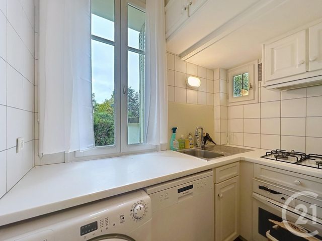 Appartement F2 &agrave; louer - 2 pi&egrave;ces - 46,87 m2 - Le Chesnay - 78 - ILE-DE-FRANCE