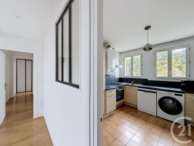 Appartement &agrave; louer - 4 pi&egrave;ces - 83,18 m2 - Le Chesnay - 78 - ILE-DE-FRANCE