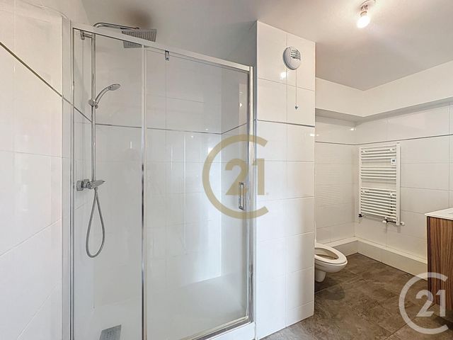 Appartement Duplex &agrave; louer - 3 pi&egrave;ces - 81,88 m2 - Versailles - 78 - ILE-DE-FRANCE