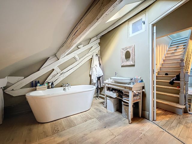 Afficher la photo en grand Maison à vendre - 9 pièces - 275 m2 - 78 - ILE-DE-FRANCE