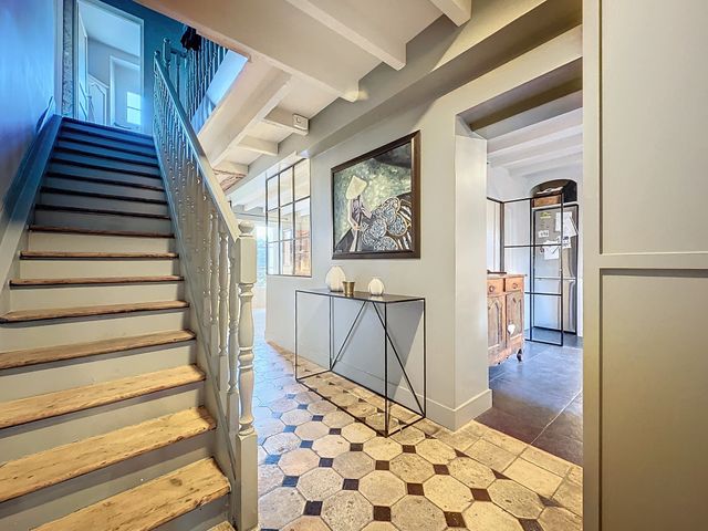 Afficher la photo en grand Maison à vendre - 9 pièces - 275 m2 - 78 - ILE-DE-FRANCE