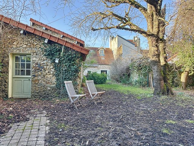 Afficher la photo en grand Maison à vendre - 9 pièces - 275 m2 - 78 - ILE-DE-FRANCE