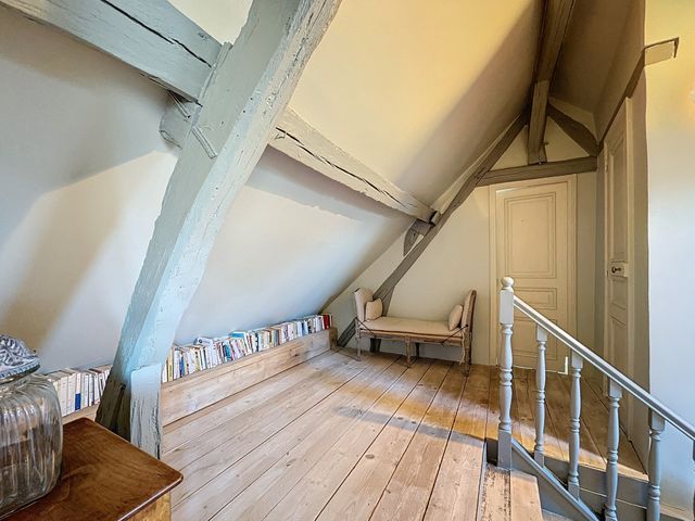 Afficher la photo en grand Maison à vendre - 9 pièces - 275 m2 - 78 - ILE-DE-FRANCE