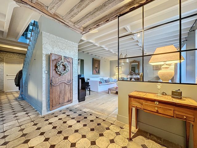 Afficher la photo en grand Maison à vendre - 9 pièces - 275 m2 - 78 - ILE-DE-FRANCE