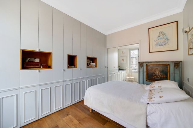 Afficher la photo en grand Appartement F4 à vendre - 4 pièces - 108,10 m2 - Versailles - 78 - ILE-DE-FRANCE