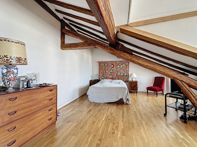 Afficher la photo en grand Appartement Duplex à vendre - 5 pièces - 116,34 m2 - Versailles - 78 - ILE-DE-FRANCE