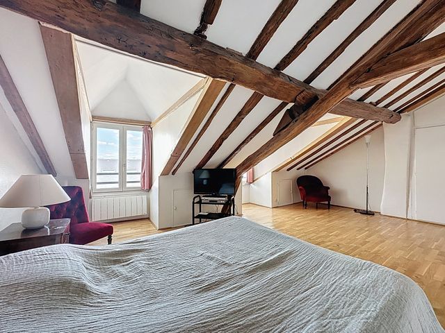 Afficher la photo en grand Appartement Duplex à vendre - 5 pièces - 116,34 m2 - Versailles - 78 - ILE-DE-FRANCE