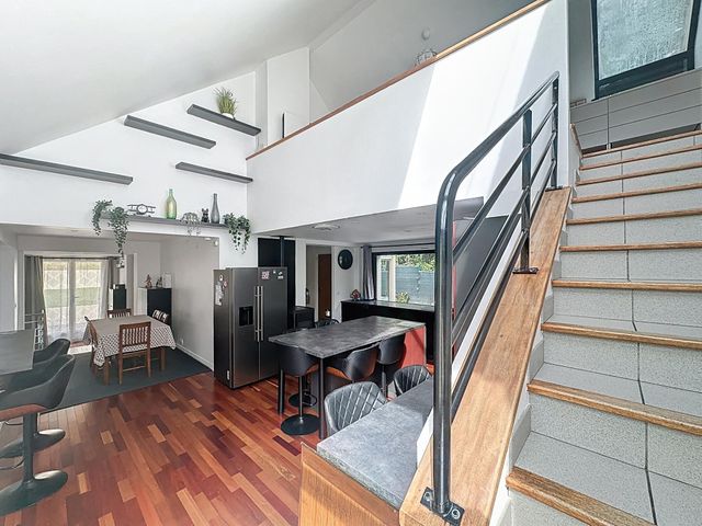 Afficher la photo en grand Maison à vendre - 7 pièces - 171,66 m2 - Jouy En Josas - 78 - ILE-DE-FRANCE