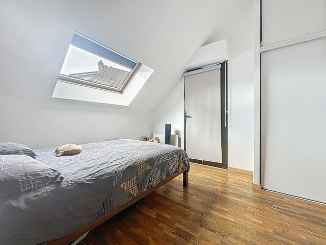 Afficher la photo en grand Maison à vendre - 7 pièces - 171,66 m2 - Jouy En Josas - 78 - ILE-DE-FRANCE