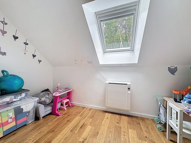 Afficher la photo en grand Maison à vendre - 7 pièces - 171,66 m2 - Jouy En Josas - 78 - ILE-DE-FRANCE