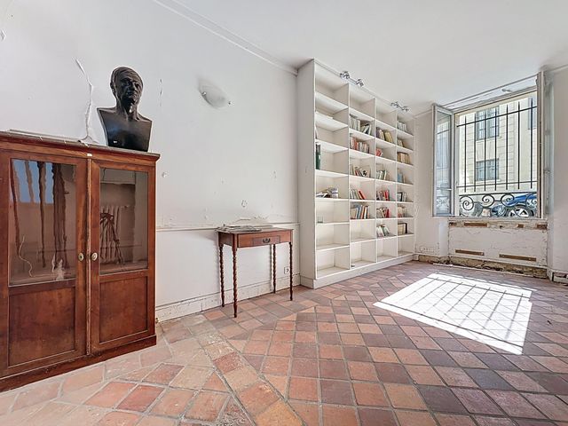 Afficher la photo en grand Maison à vendre - 7 pièces - 160,43 m2 - Versailles - 78 - ILE-DE-FRANCE