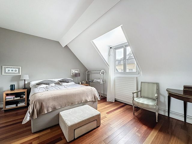 Appartement F6 à vendre - 6 pièces - 136,07 m2 - Versailles - 78 - ILE-DE-FRANCE