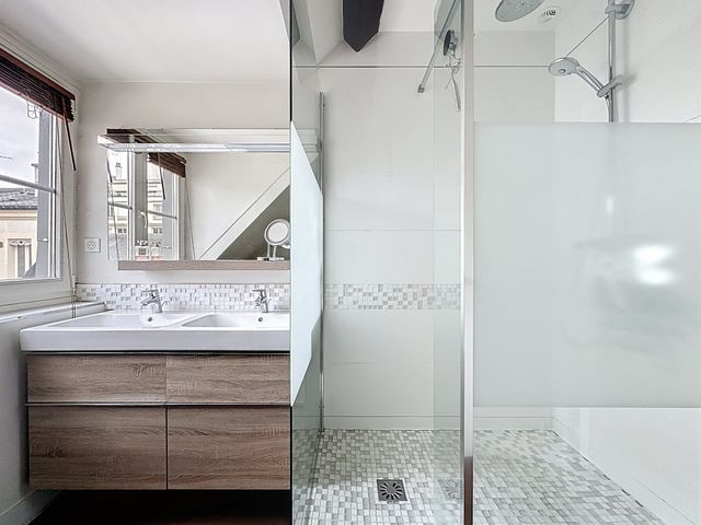 Appartement F6 à vendre - 6 pièces - 136,07 m2 - Versailles - 78 - ILE-DE-FRANCE