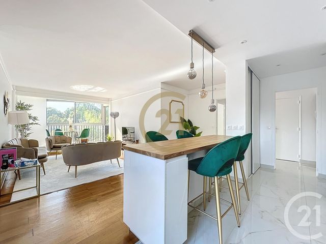 Afficher la photo en grand Appartement F4 à vendre - 4 pièces - 83,92 m2 - Le Chesnay - 78 - ILE-DE-FRANCE