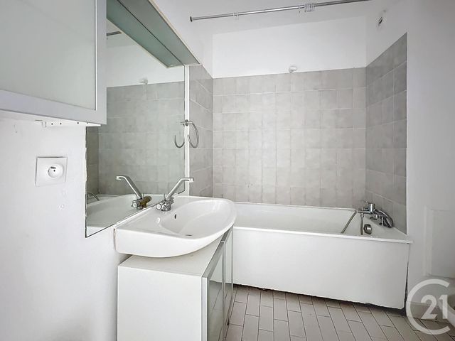 Afficher la photo en grand Appartement F1 à vendre - 1 pièce - 30,01 m2 - Le Chesnay - 78 - ILE-DE-FRANCE