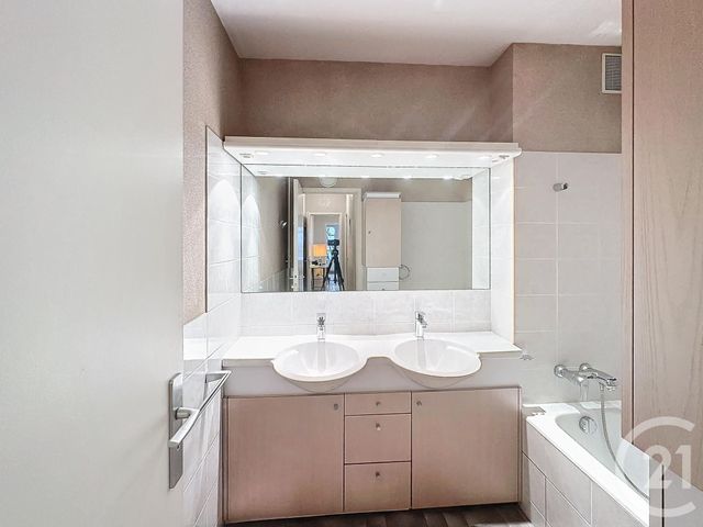 Afficher la photo en grand Appartement F5 à vendre - 5 pièces - 124,16 m2 - Versailles - 78 - ILE-DE-FRANCE