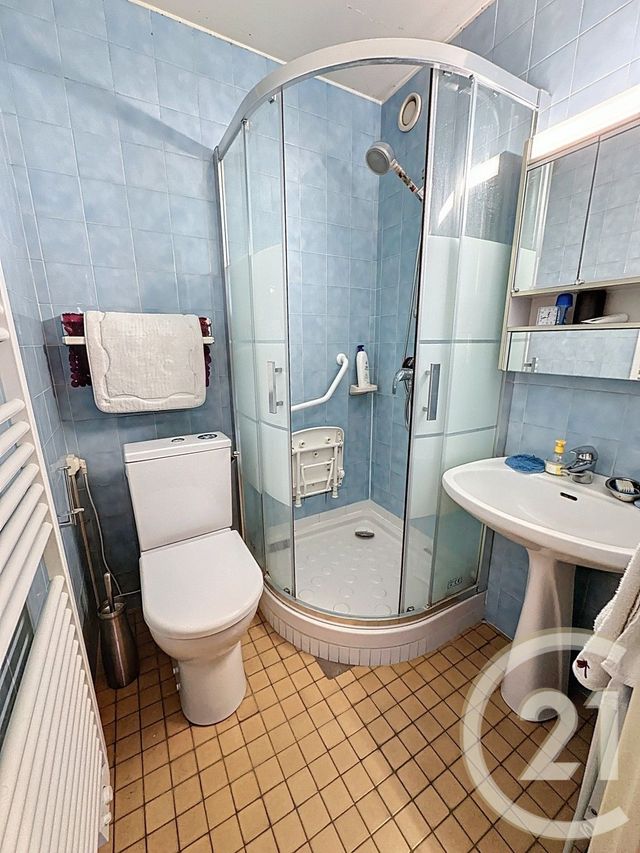 Afficher la photo en grand Appartement à vendre - 5 pièces - 107,22 m2 - Noisy Le Roi - 78 - ILE-DE-FRANCE