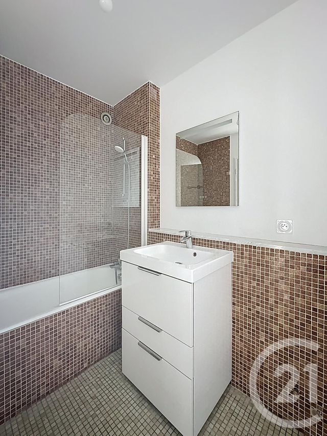 Afficher la photo en grand Appartement F5 à vendre - 5 pièces - 102,75 m2 - Le Chesnay - 78 - ILE-DE-FRANCE