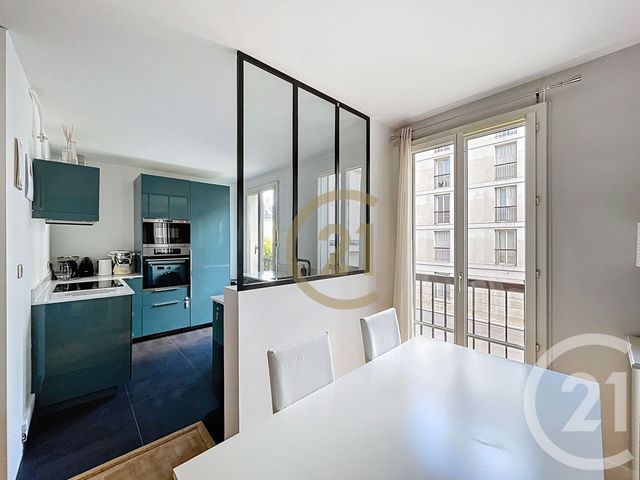 Afficher la photo en grand Appartement F4 à vendre - 4 pièces - 80,79 m2 - Versailles - 78 - ILE-DE-FRANCE