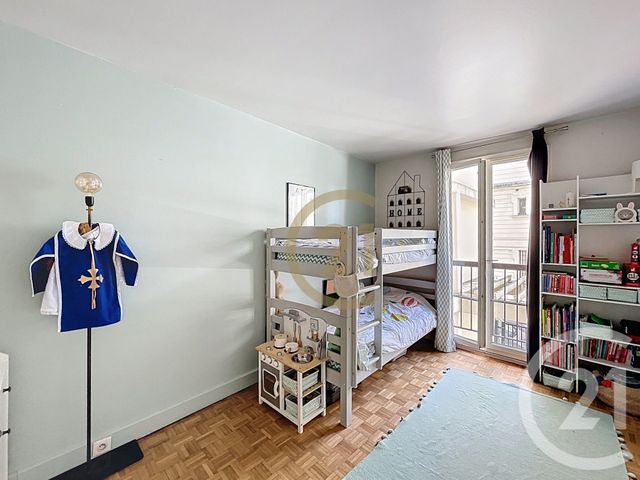 Afficher la photo en grand Appartement F4 à vendre - 4 pièces - 80,79 m2 - Versailles - 78 - ILE-DE-FRANCE