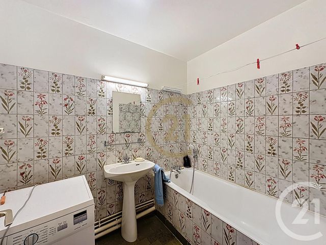 Afficher la photo en grand Appartement F4 à vendre - 4 pièces - 93,31 m2 - Versailles - 78 - ILE-DE-FRANCE