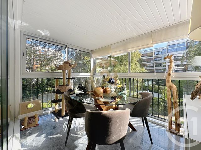 Afficher la photo en grand Appartement à vendre - 2 pièces - 62,25 m2 - Le Chesnay - 78 - ILE-DE-FRANCE