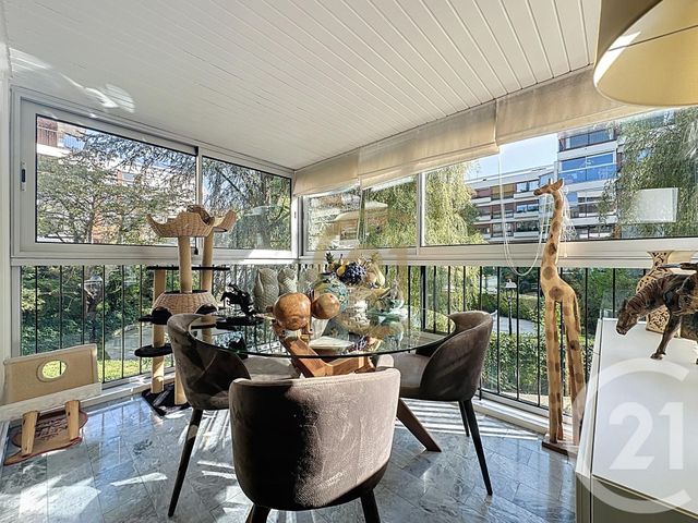 Afficher la photo en grand Appartement à vendre - 2 pièces - 62,25 m2 - Le Chesnay - 78 - ILE-DE-FRANCE