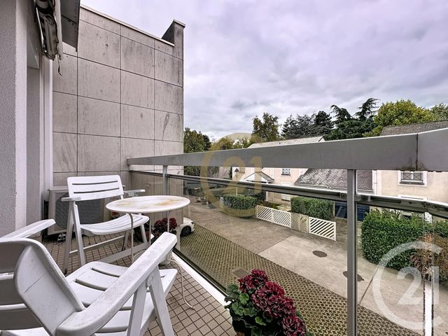 Afficher la photo en grand Appartement à vendre - 2 pièces - 44,83 m2 - Le Chesnay - 78 - ILE-DE-FRANCE