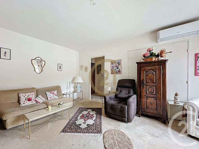 Afficher la photo en grand Appartement à vendre - 2 pièces - 44,83 m2 - Le Chesnay - 78 - ILE-DE-FRANCE