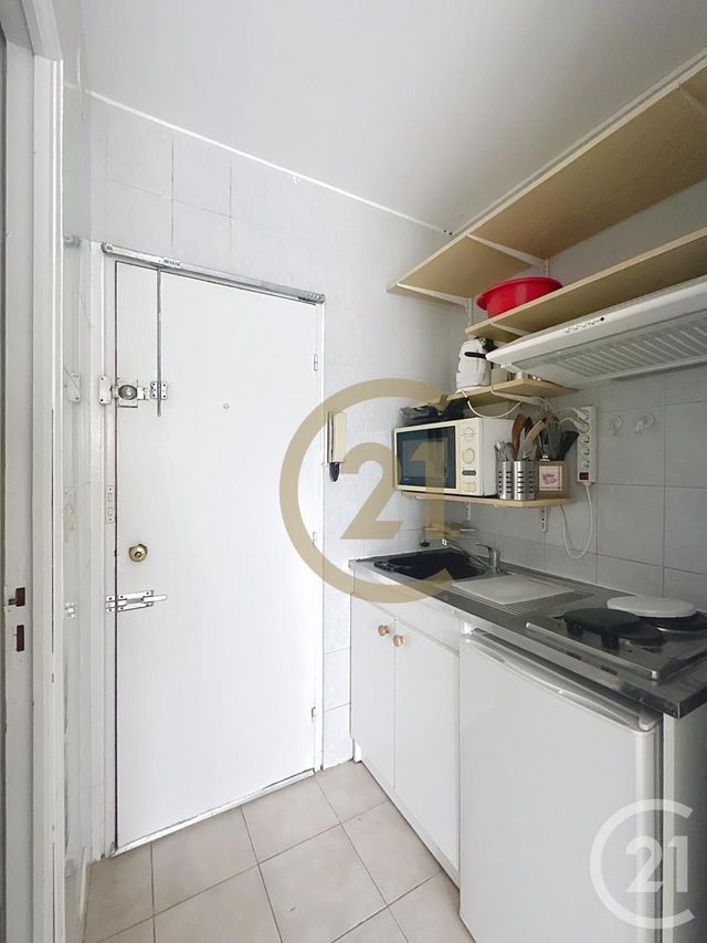 Afficher la photo en grand Appartement F1 à louer - 1 pièce - 14,76 m2 - Versailles - 78 - ILE-DE-FRANCE