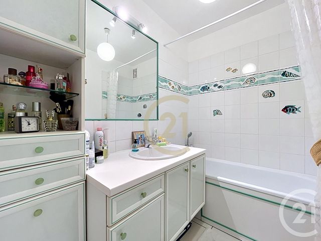 Appartement &agrave; vendre - 2 pi&egrave;ces - 54 m2 - Le Chesnay - 78 - ILE-DE-FRANCE